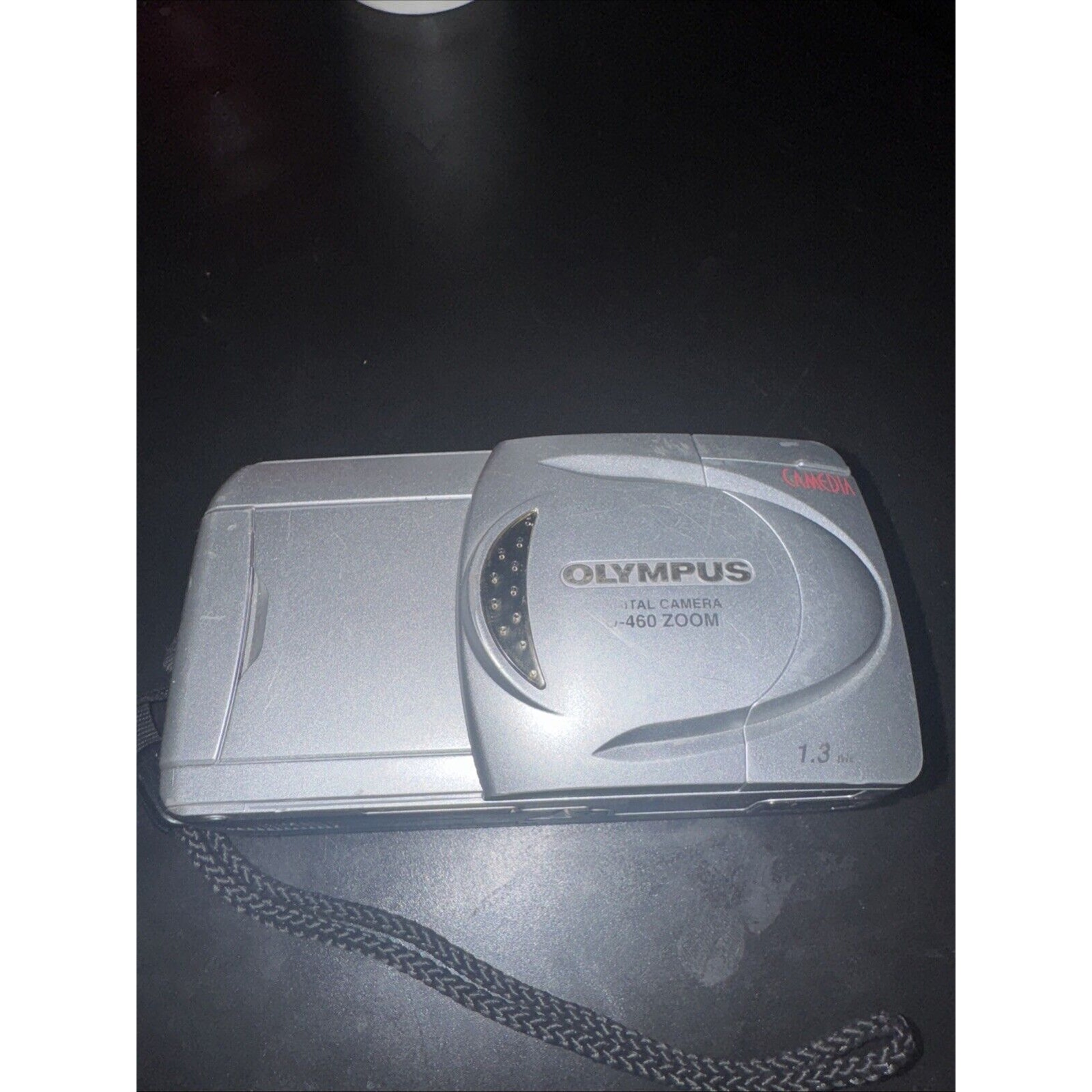 Olympus D-460 Zoom Silver 1.3 Mega Pixels Digital Camera Optical Zoom