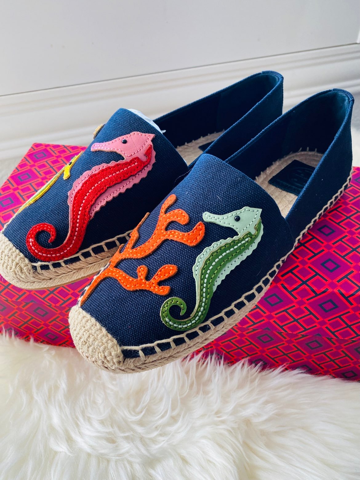 New In Box Tory Burch SEAHORSE ESPADRILLE Flats women Size 6 US 248 slip on