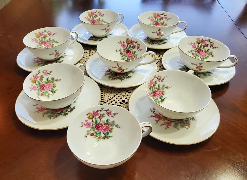 Vintage Circa 1945-1953 Harvan Fine China Japan Tea Cups & Saucers 15 Pcs Pink/G