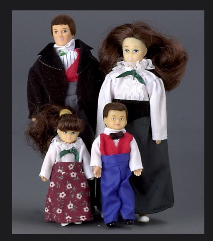 NIB Miniature Victorian family - dollhouse dolls Mom Dad & kids