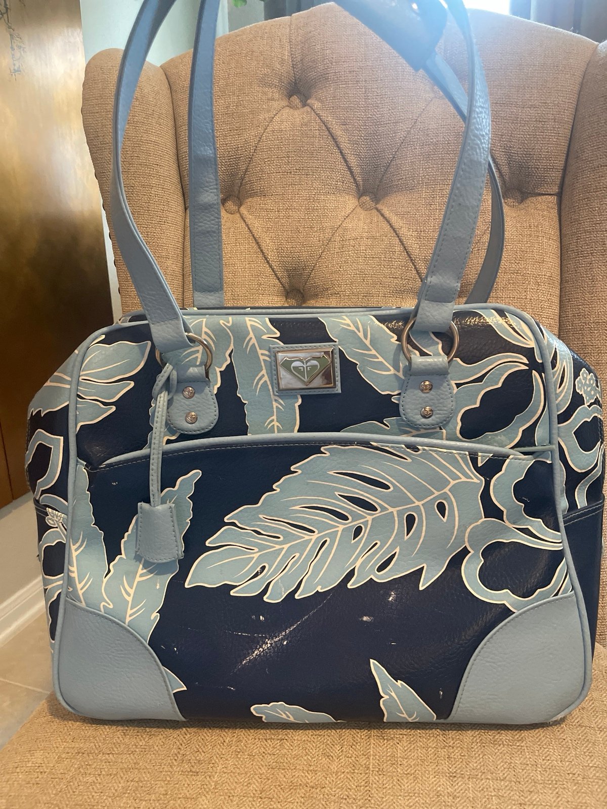 Vintage roxy luggage hotsell