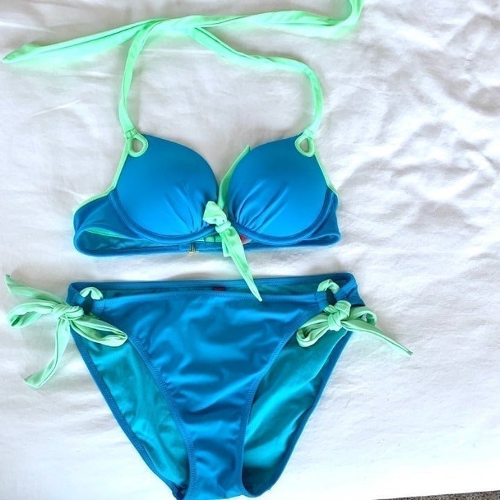 34A Large Gorgeous Swimsuit Set Bikini