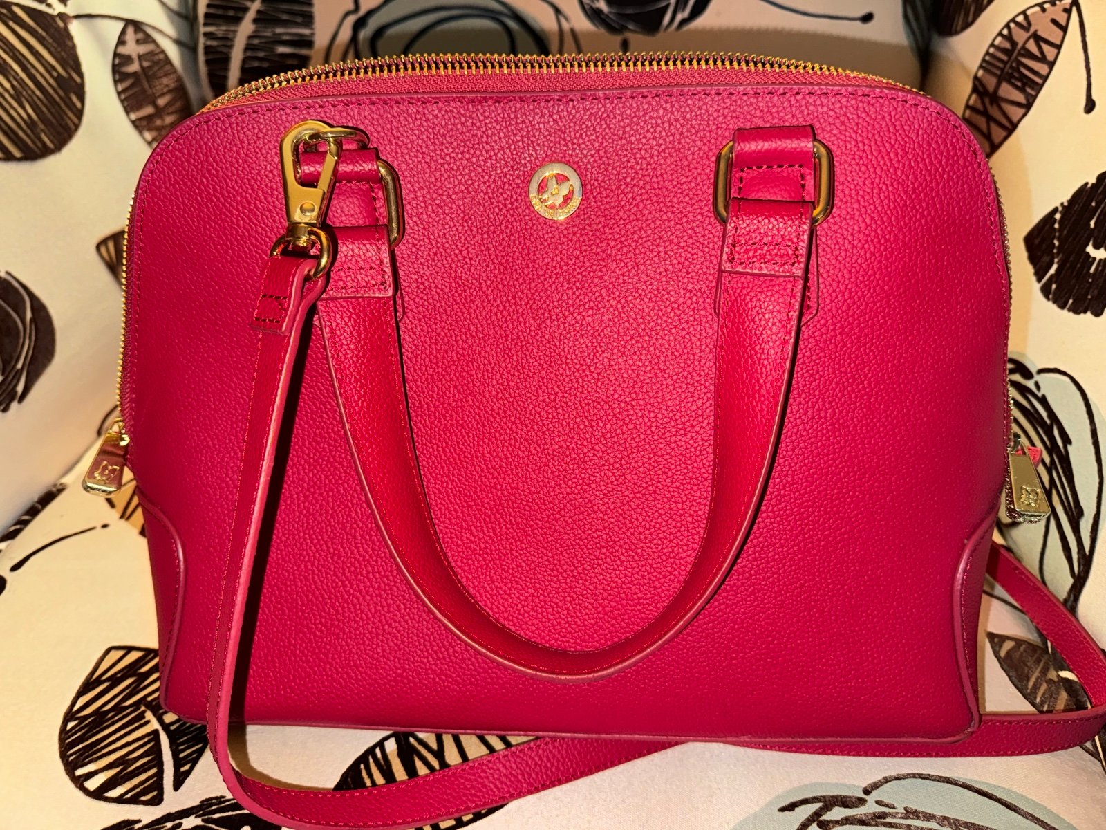 Ora Delphine red crossbody bag