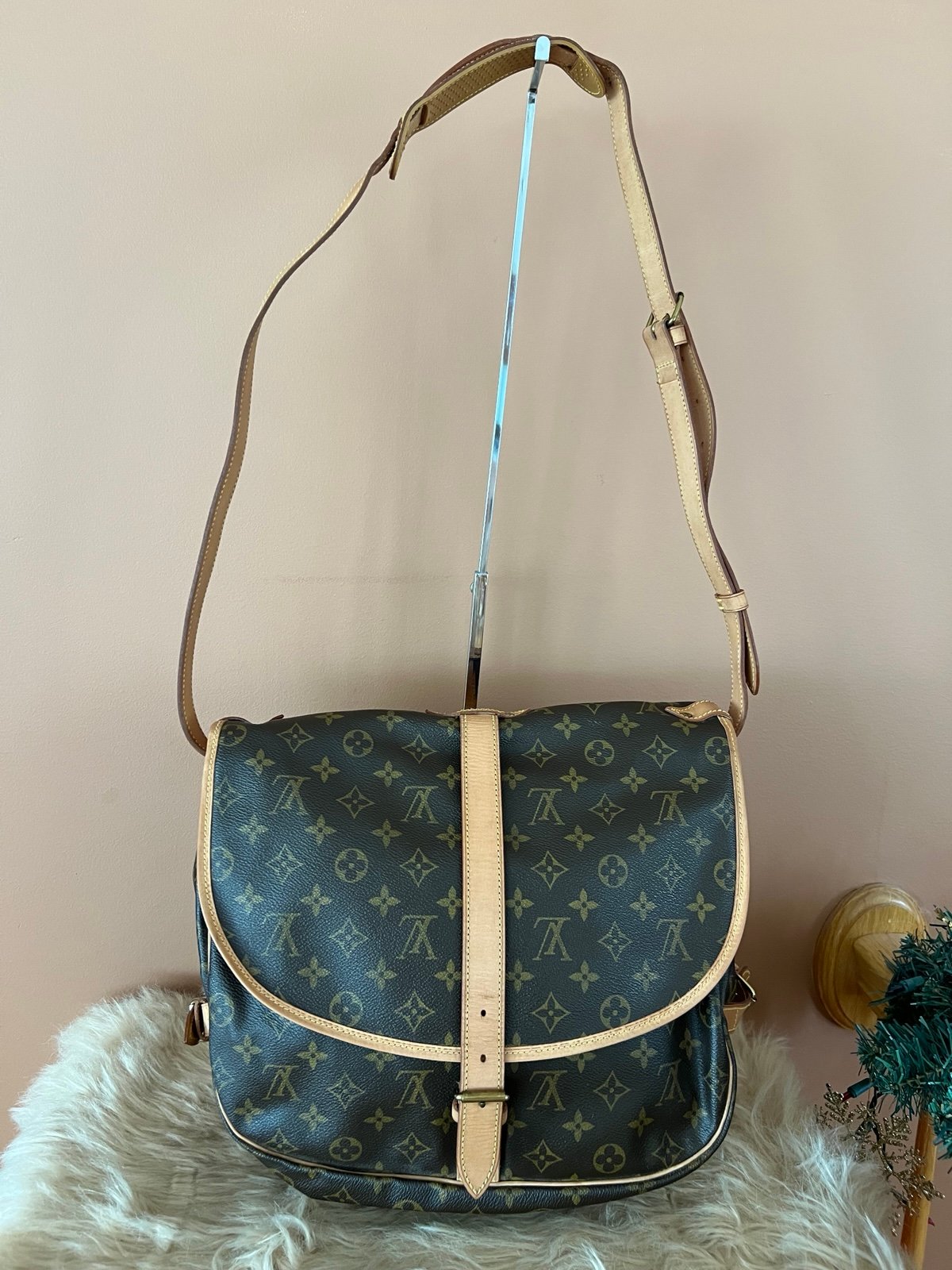 Authentic Louis Vuitton Monogram Canvas Saumur 35 Shoulder Sling Bag Preloved