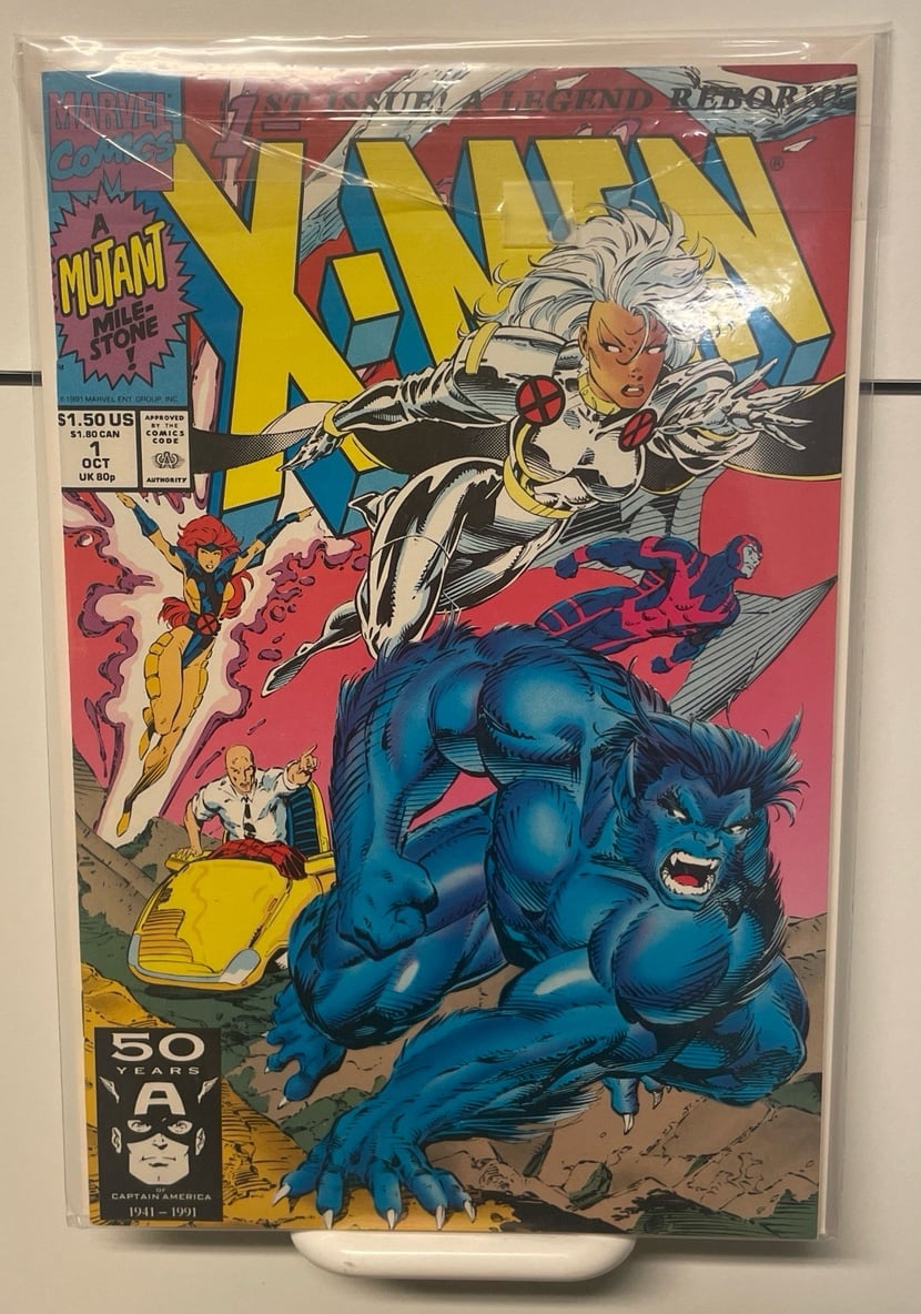 X-Men 1st Issue! A Legend Reborn Mint Condition