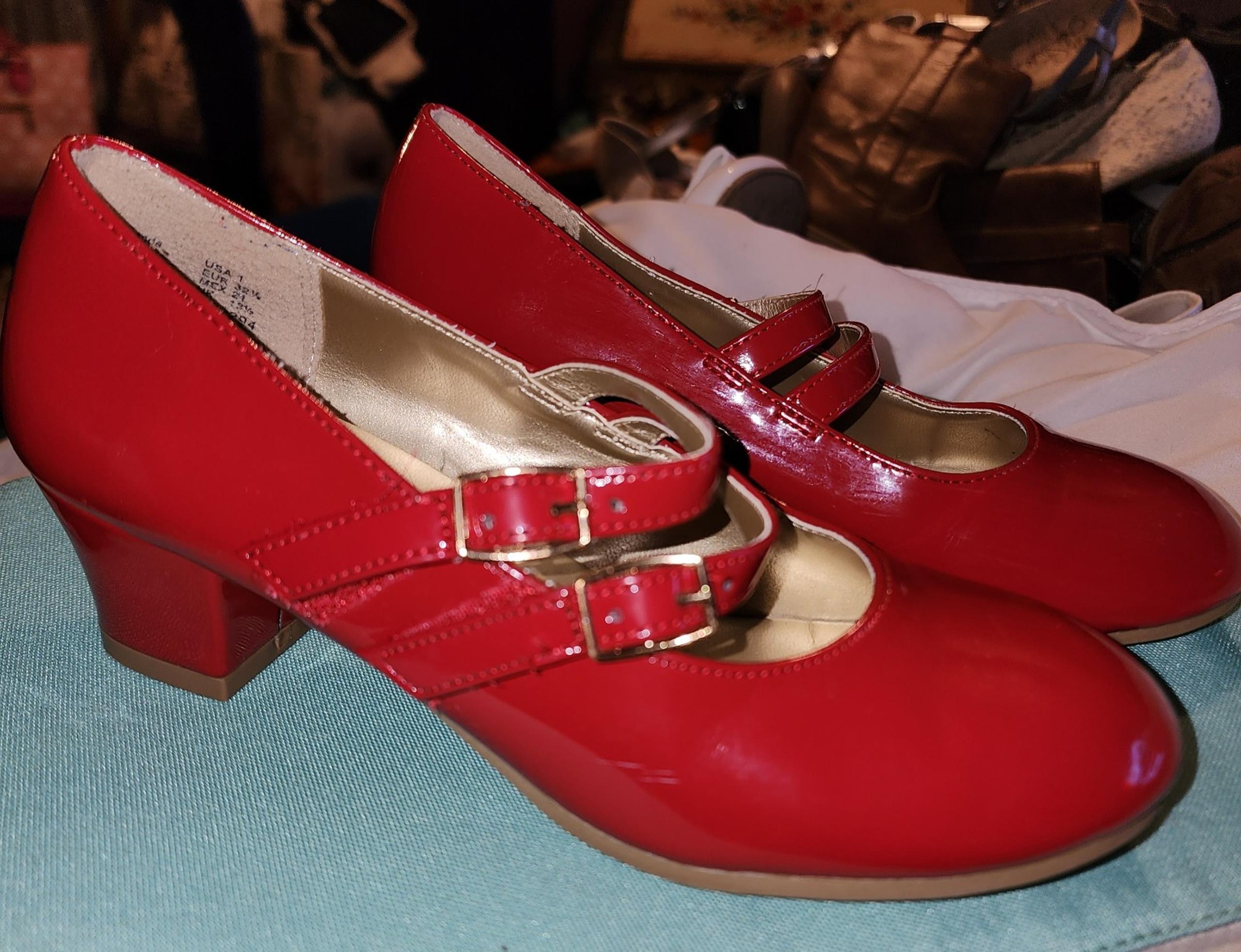 Size 1 American Eagle Red Shoes of Awesomeness