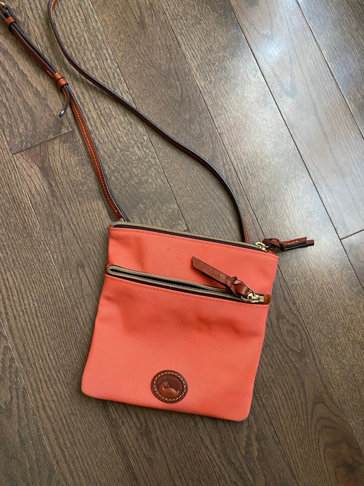 Dooney & Bourke small crossbody bag purse
