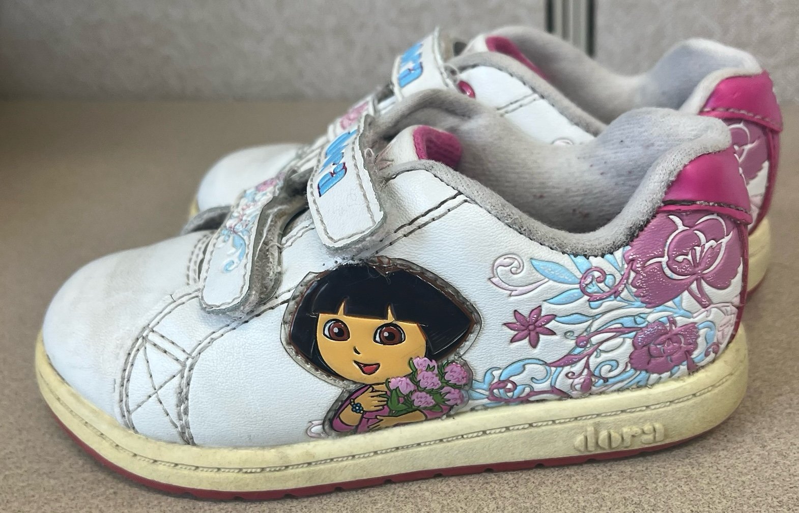 Vintage toddler Dora the explorer shoes