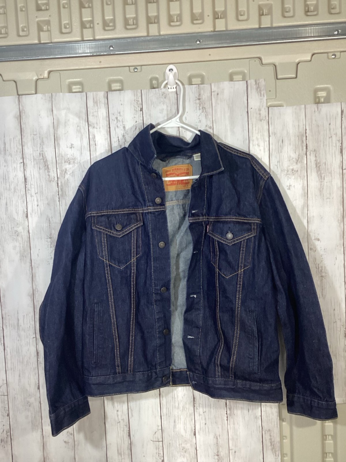 Trucker Levis Denim Jacket Size L bohemian trucker dark wash VTG