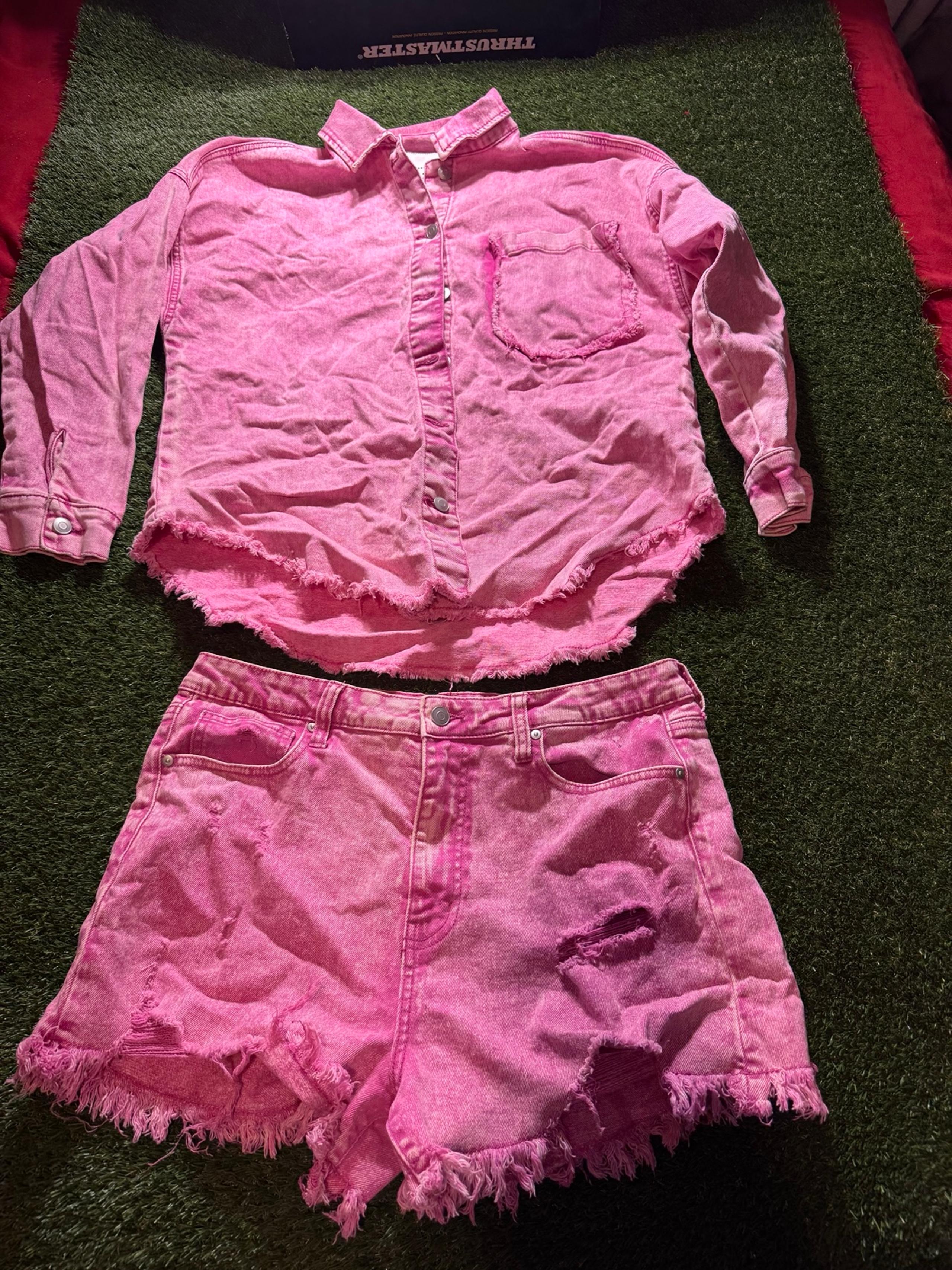 Celebrity Pink shirt/shorts combo