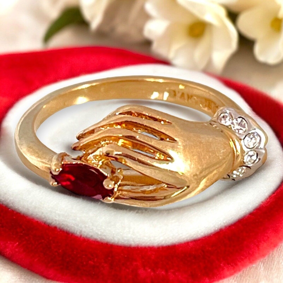Vintage Ring Size 5 Victorian Style Hand With Crystal Accent 14K Gold Plate 14U