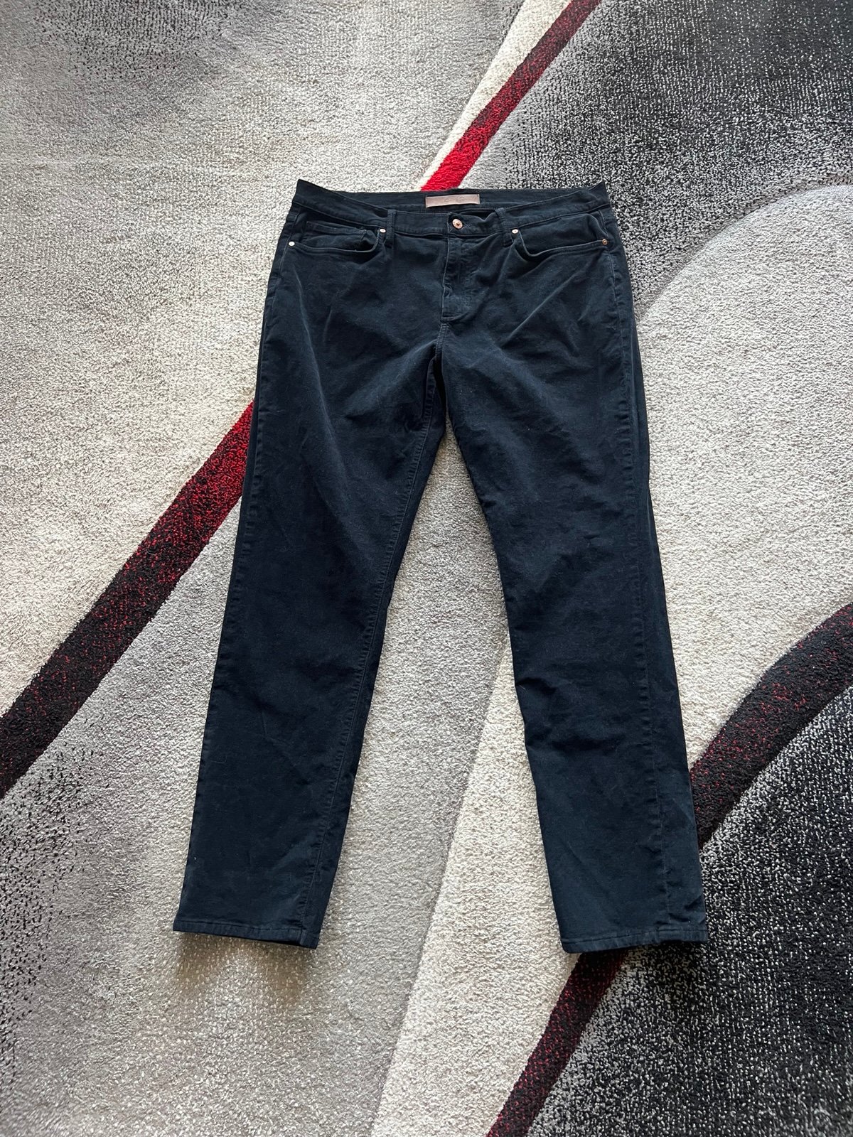 Joe’s Jeans Men’s Black Corduroy Slim Straight Leg Jeans