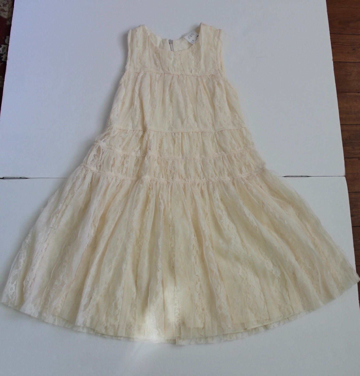 Zara Lace Cream Color Dress Size 9