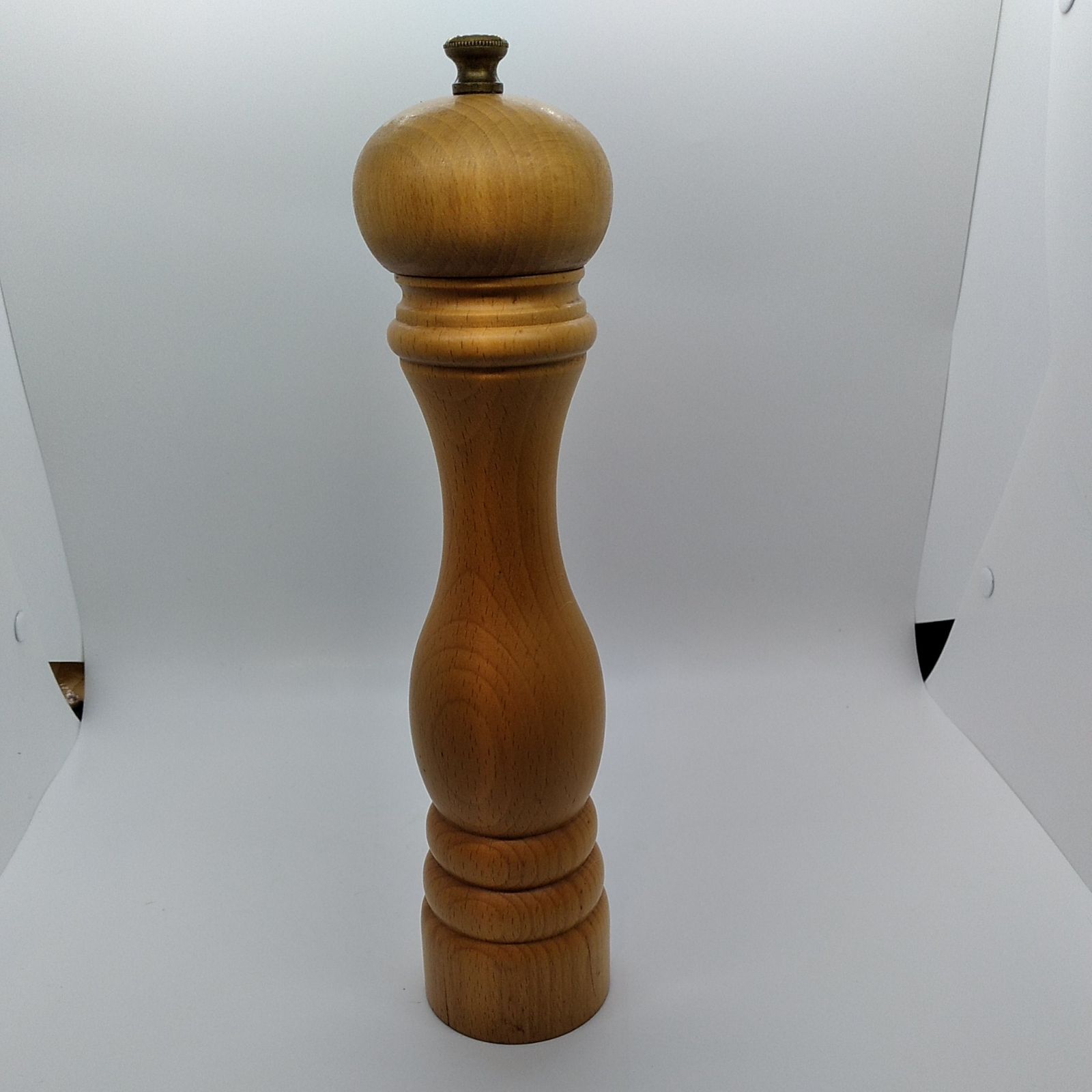 Vtg Peugeot France Peppermill wood