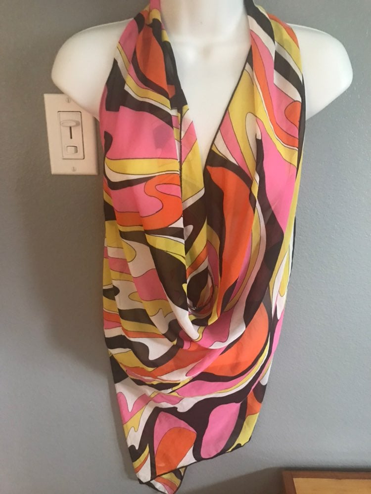 Halter top. Pink
