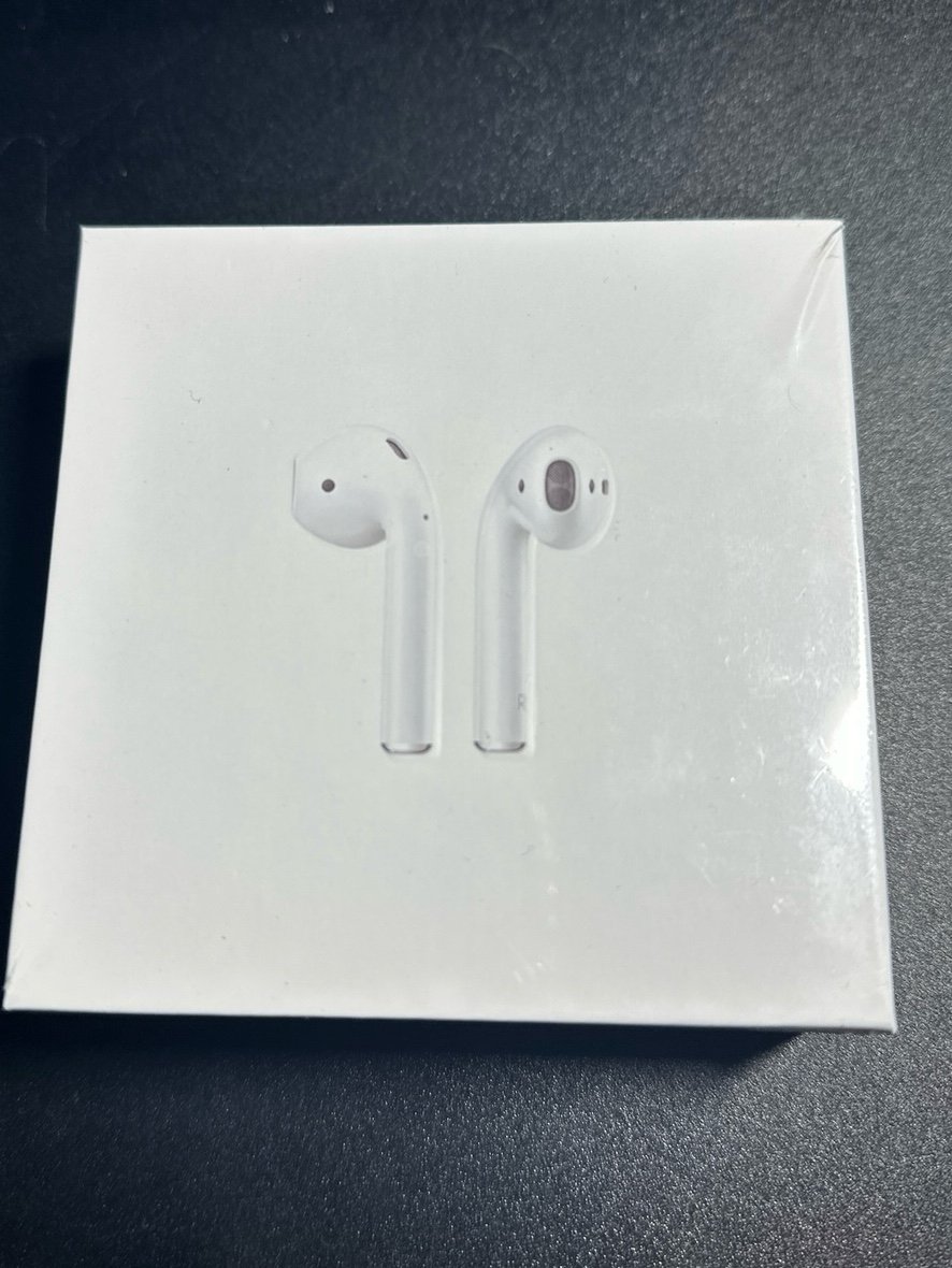 AirPods GEN 1 BRAND NEW IN BOX
