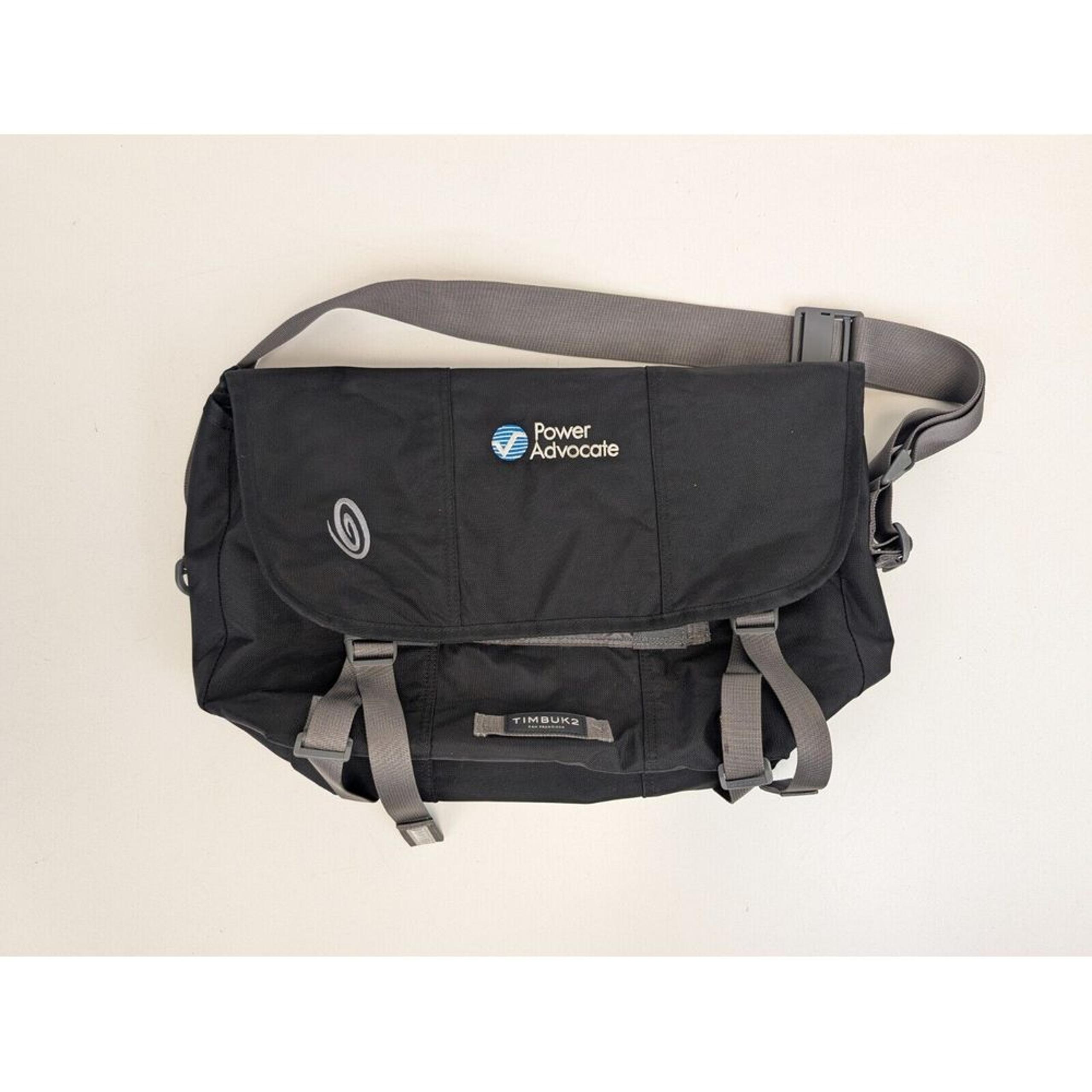 Timbuk2 San Francisco Classic Messenger Bag Medium Black Laptop