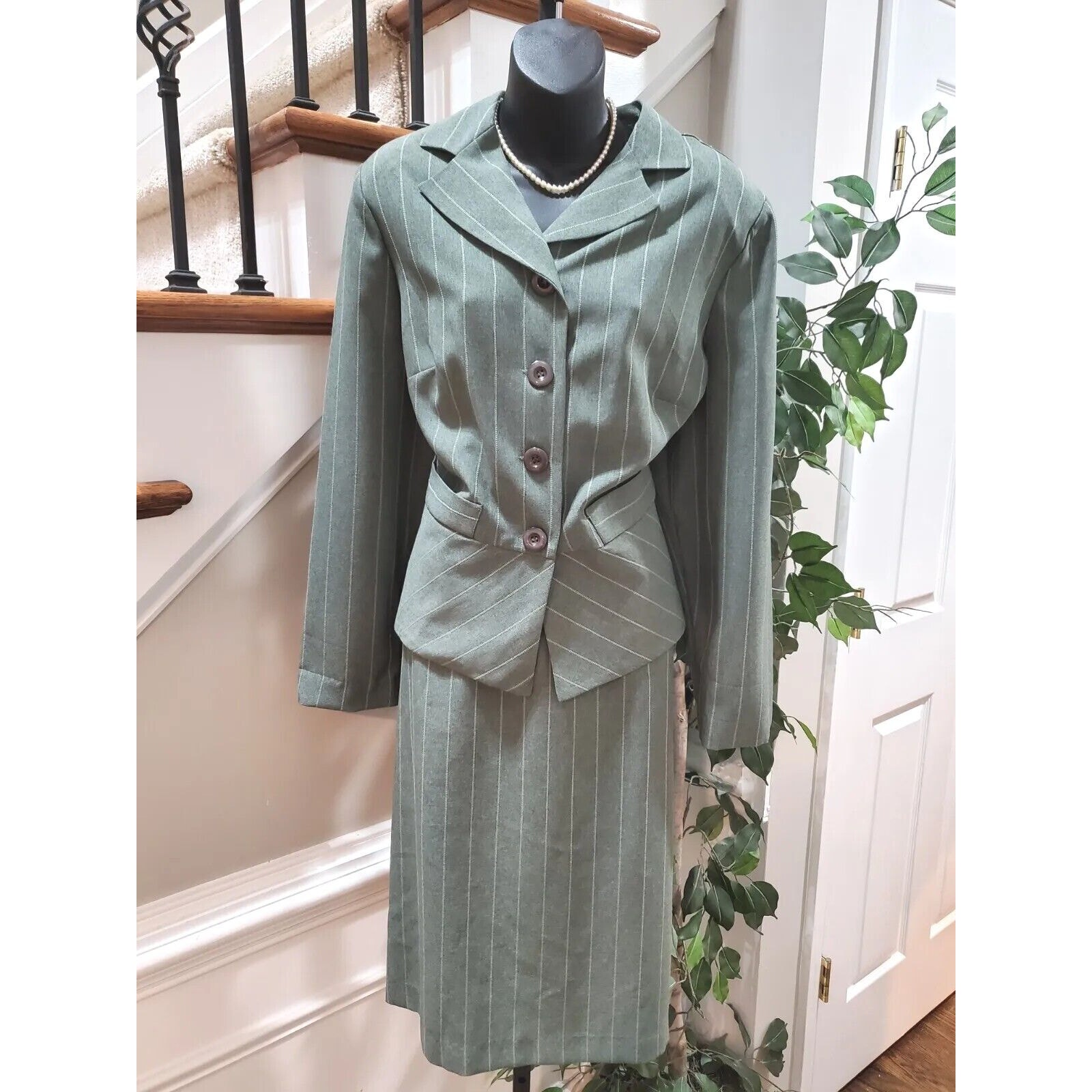 Sweet Suit Women's Green Striped Long Sleeve Blazer Coat & Skirt 2 Pc's Set 14W