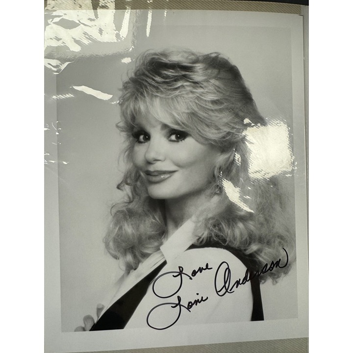Autographed Black & White Loni Anderson Glossy Photo