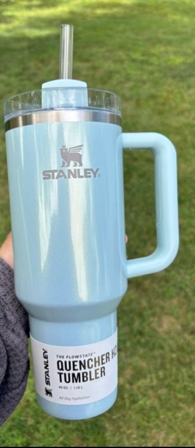 STANLEY 40oz BLUEBERRY MILK NWT