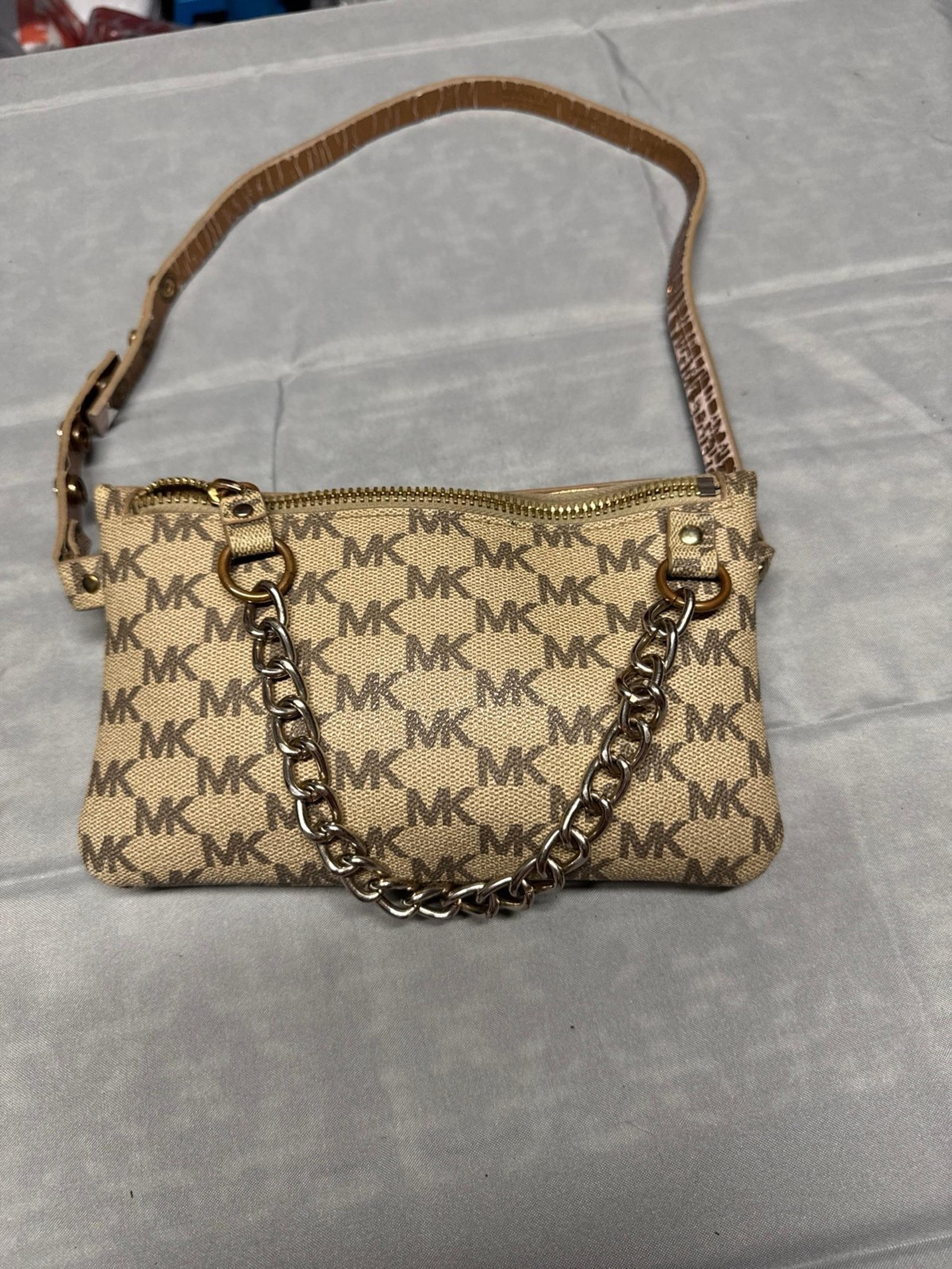 Michael Kors wristlet
