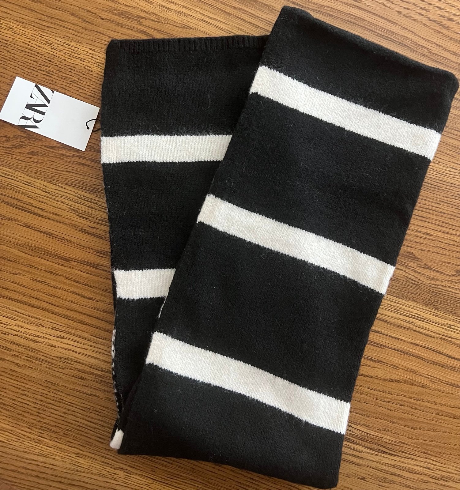 Zara KNIT OVERSIZED STRIPED SCARF
