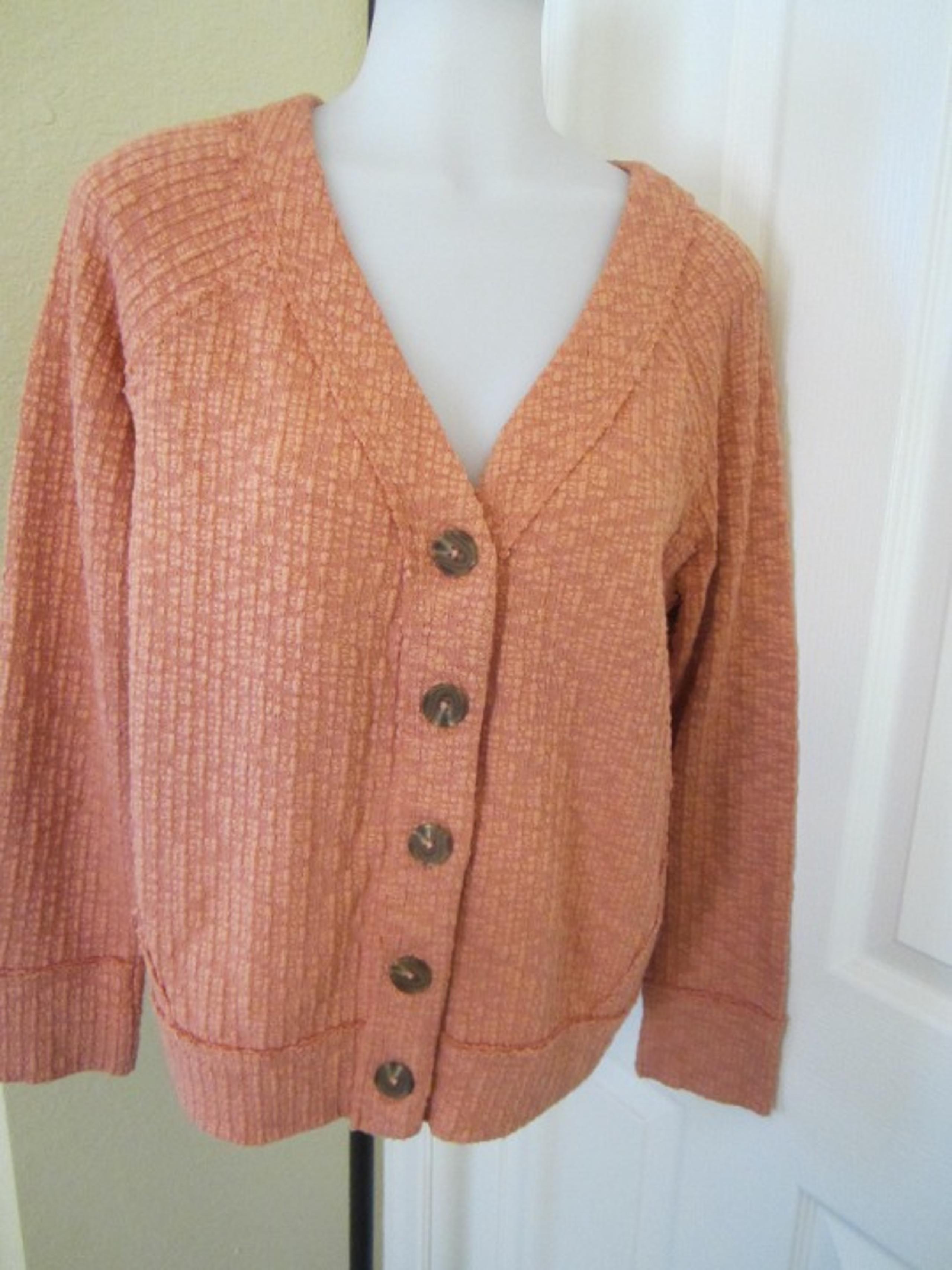 Two by Vince Camuto Boucle Taupe Cardigan Sweater Size Medium