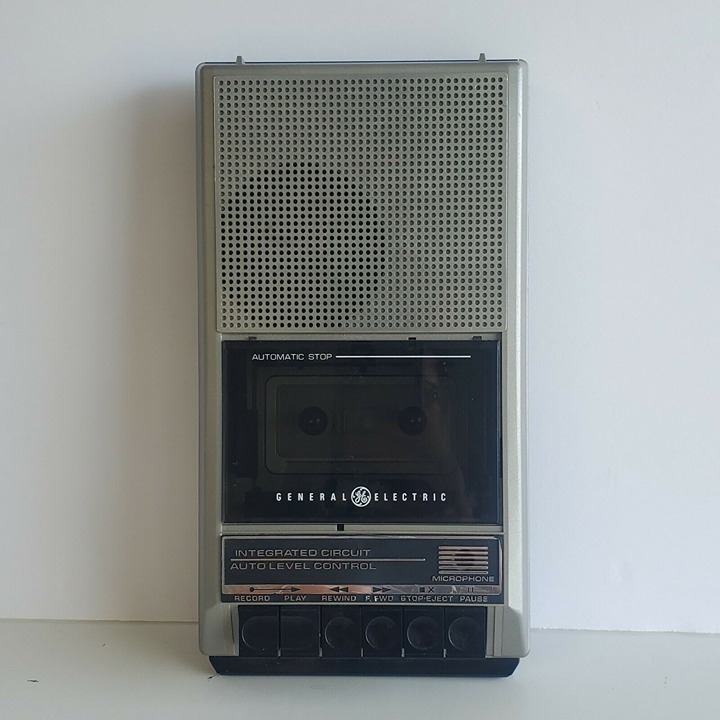 General Electric 3-5016d Portable Cassette Tape Player
