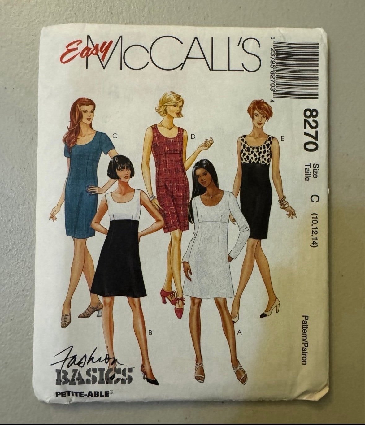 McCalls Pattern - Dresses (8270)