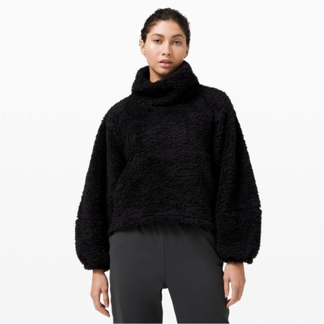 Lululemon Black Warm Restore Sherpa Pullover Sweater Size M/L Cozy Fuzzy Winter