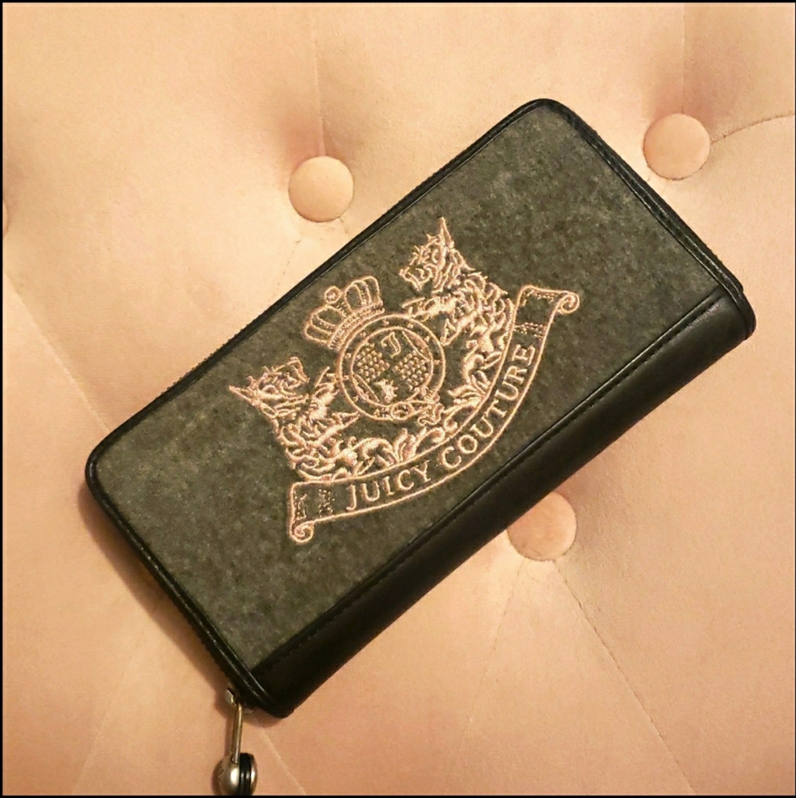 Juicy Couture Vintage Zip Clutch