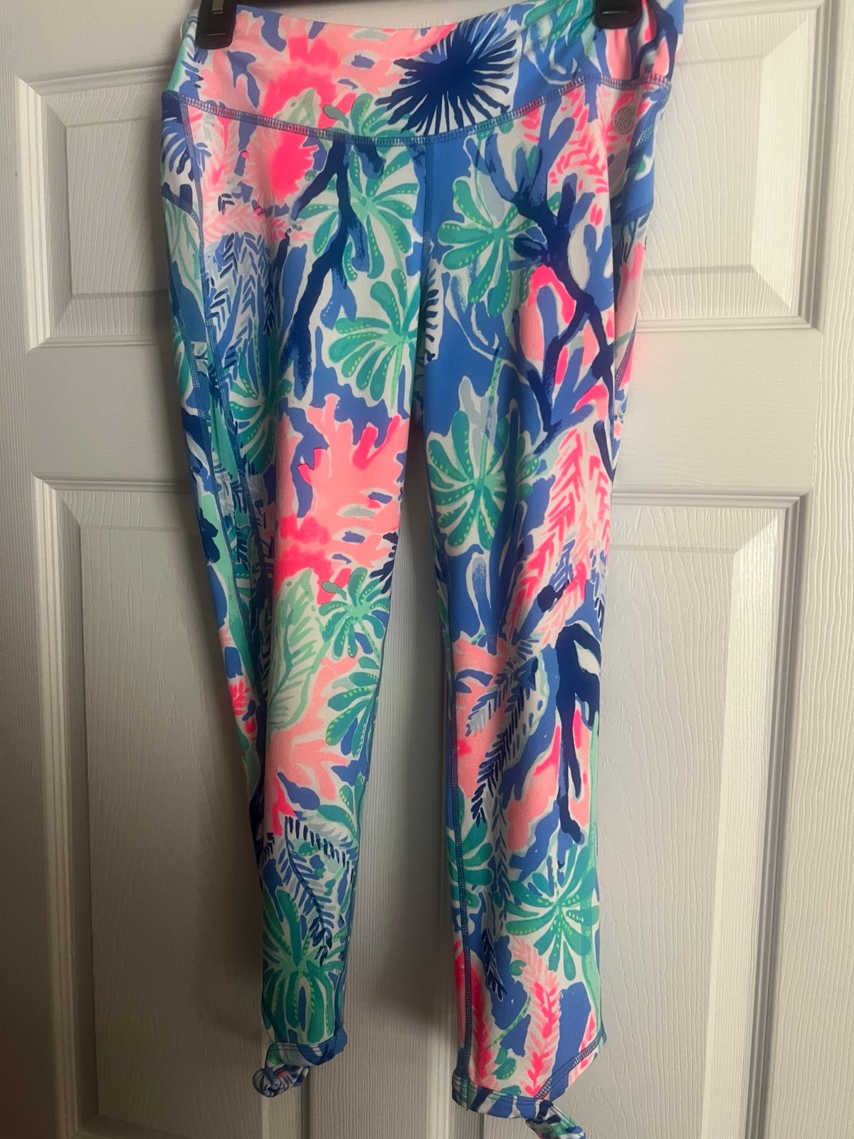 Lilly Pulitzer 21 Luxletic Gemma Weekender Cropped Legging