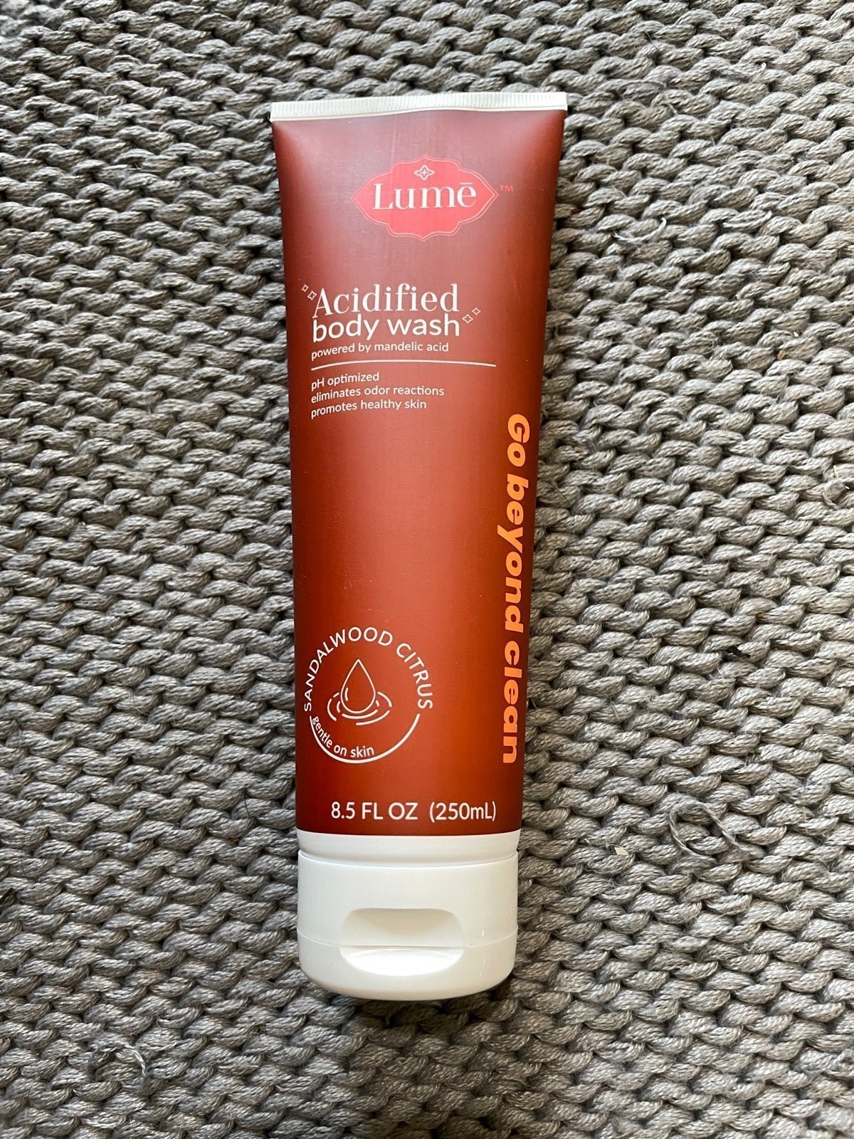Lume Discontinued scent- Sandalwood Citrus-Full size Body Wash RARE!! 8.5 fl oz
