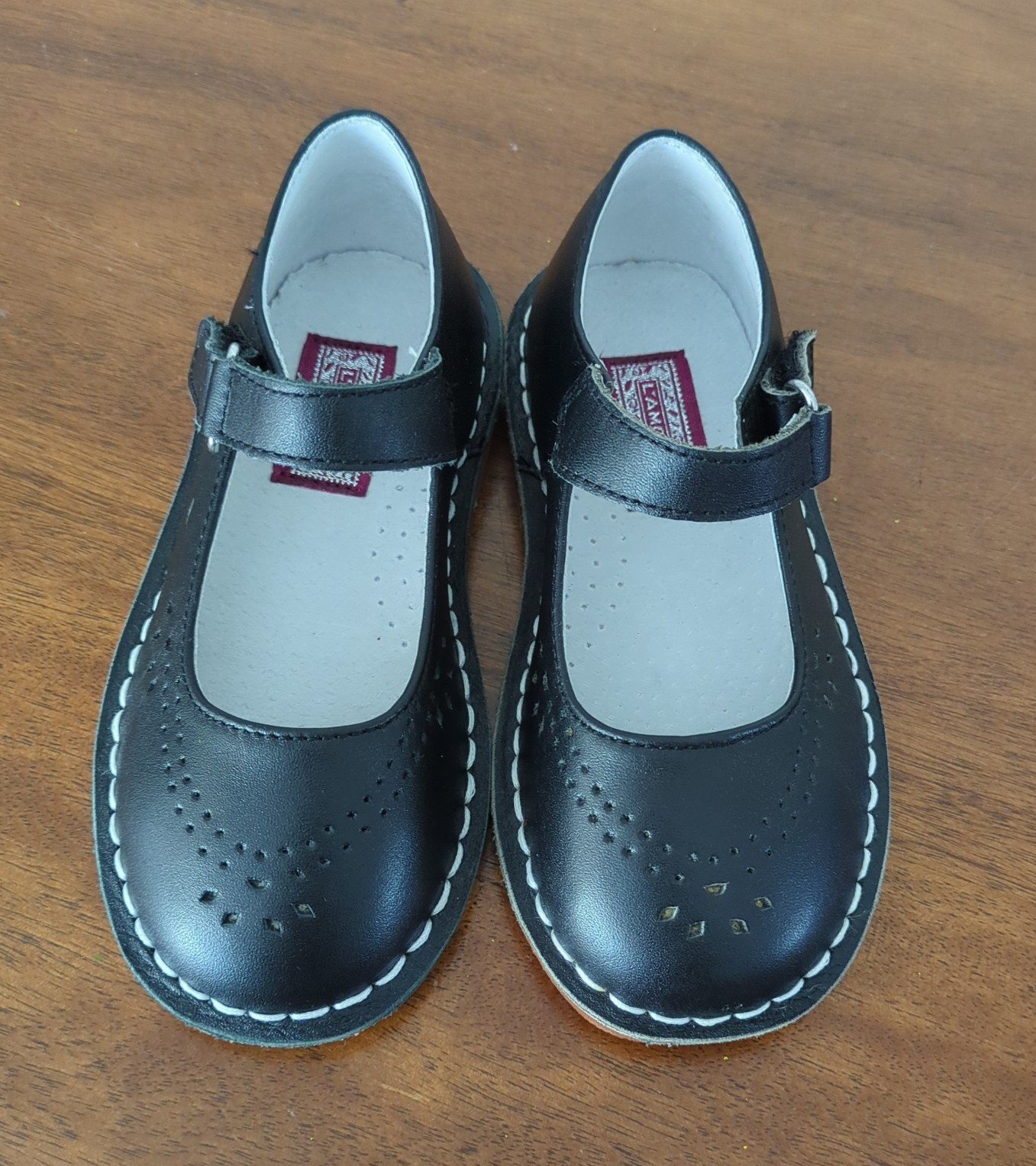 L'AMOUR Girls Classic Black Leather Mary Janes toddler little kids size 9 NEW