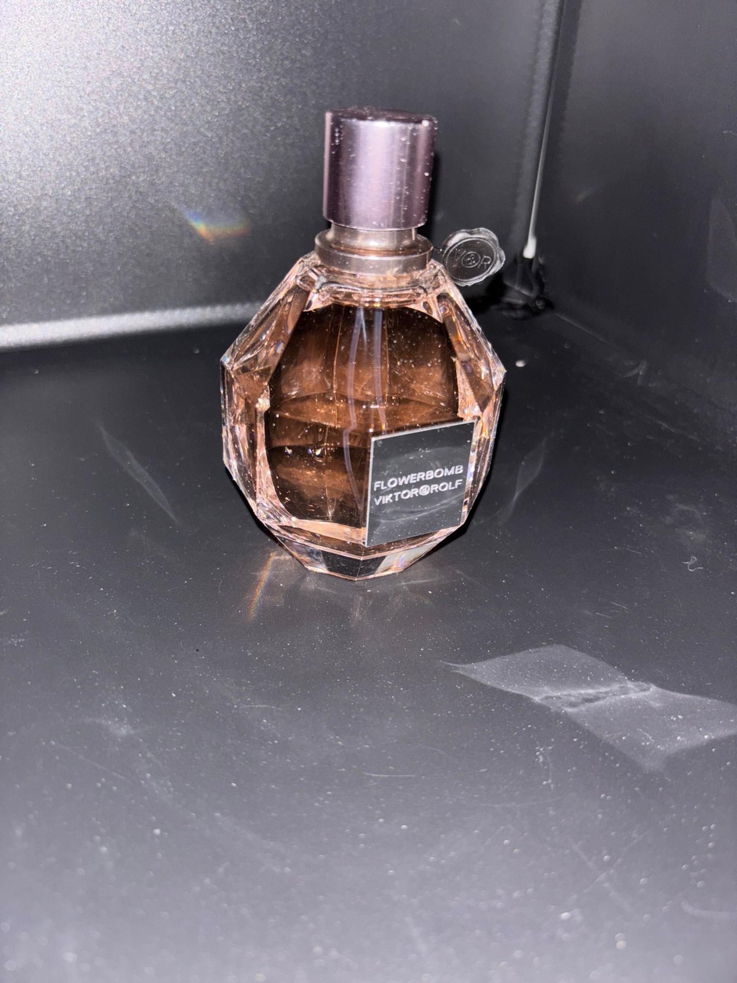 Viktor & Rolf Flowerbomb Eau de Parfum 3.4oz {{{{READ DESCRIPTION}}}}}