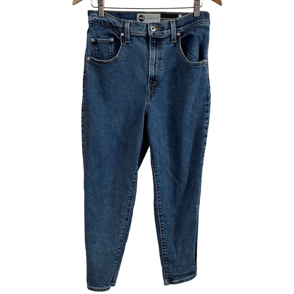 Levi's Silver Tab High Rise Mom Jeans High Rise Relaxed Fit W29 L27 Tapered