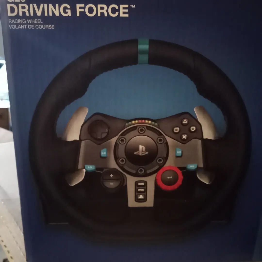 PS4 driving force controller