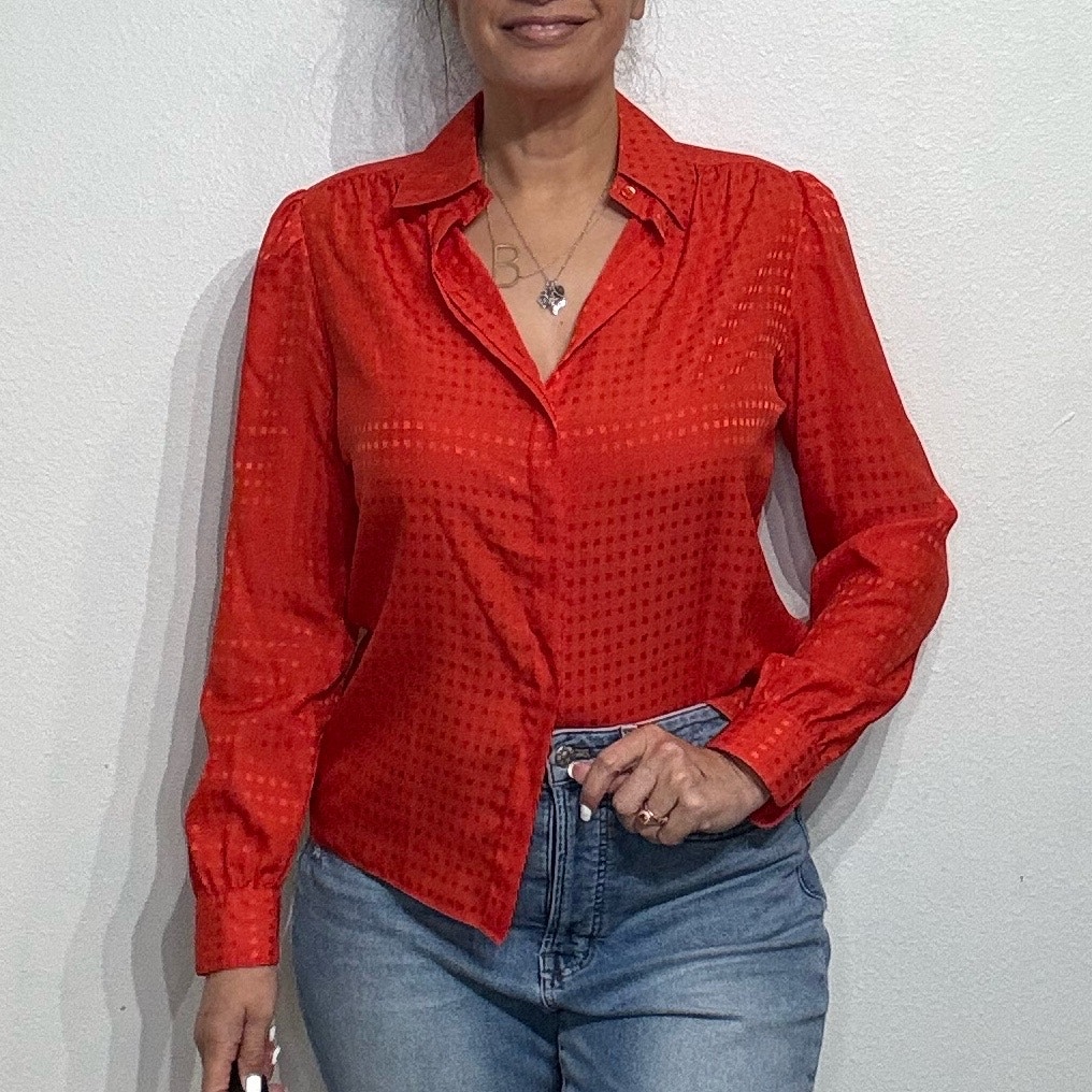 St. John Red Houndstooth Silk Button Down Blouse Sz 6