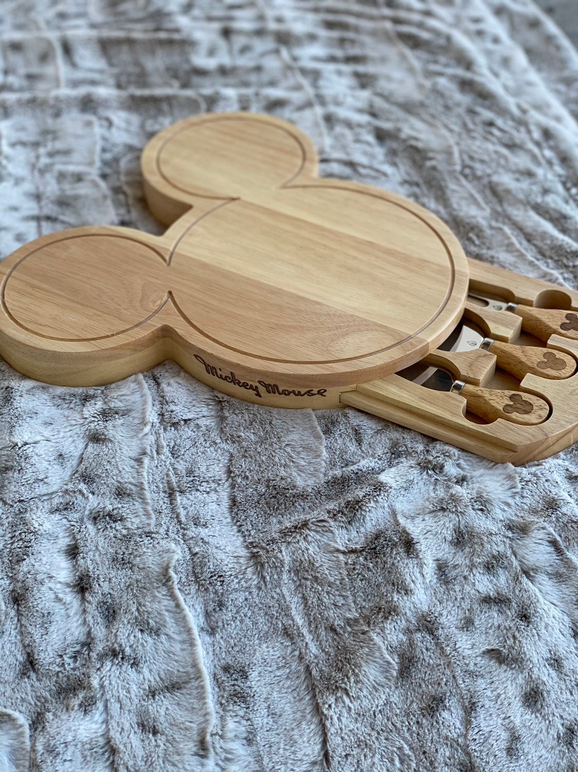Mickey Head Shaped Cheese Board Set