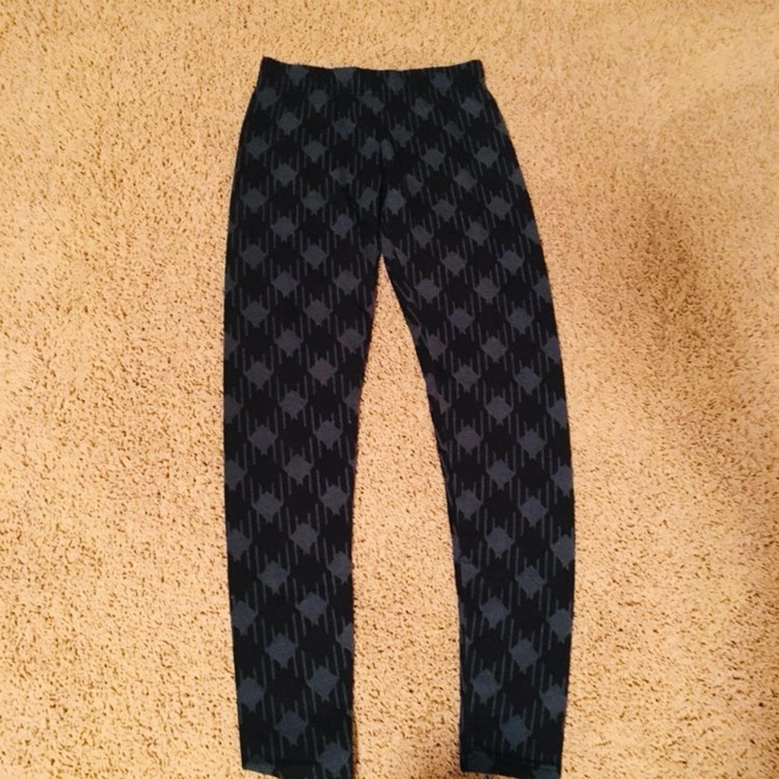 Threads 4 Thoughts Leggings