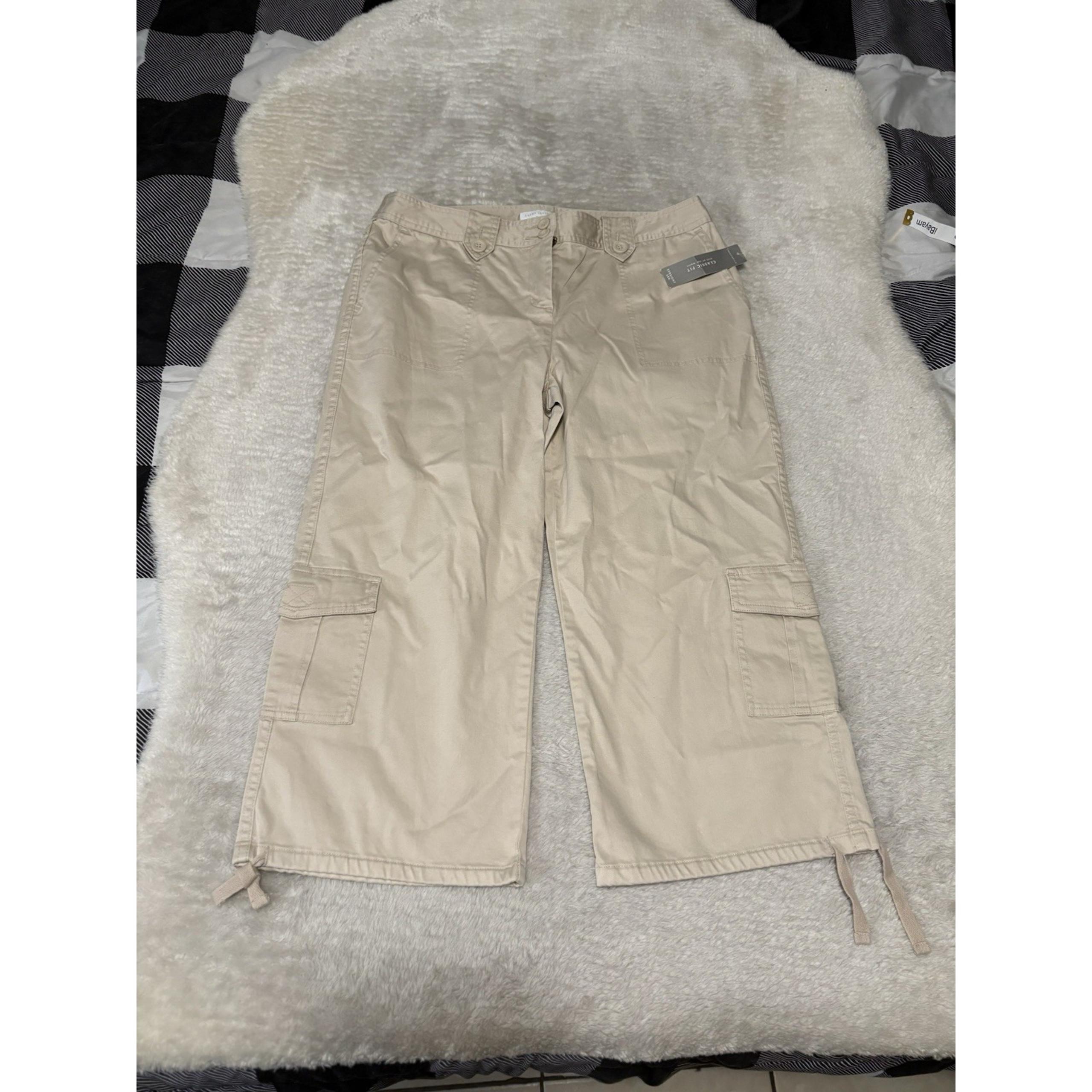 New Charter Club Capri Length Womens Beige Chino Pants Size 10 Stretch NWT