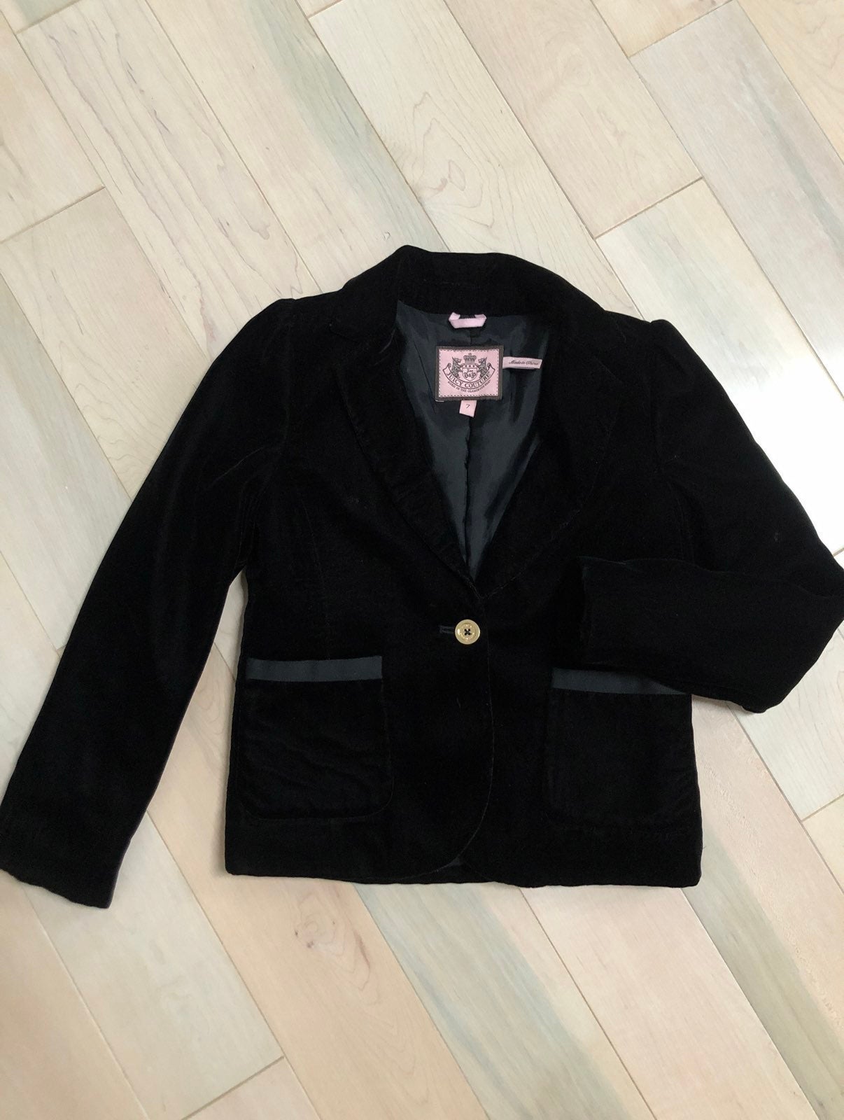 Juicy Couture Beautiful black velvet girls 7 jacket