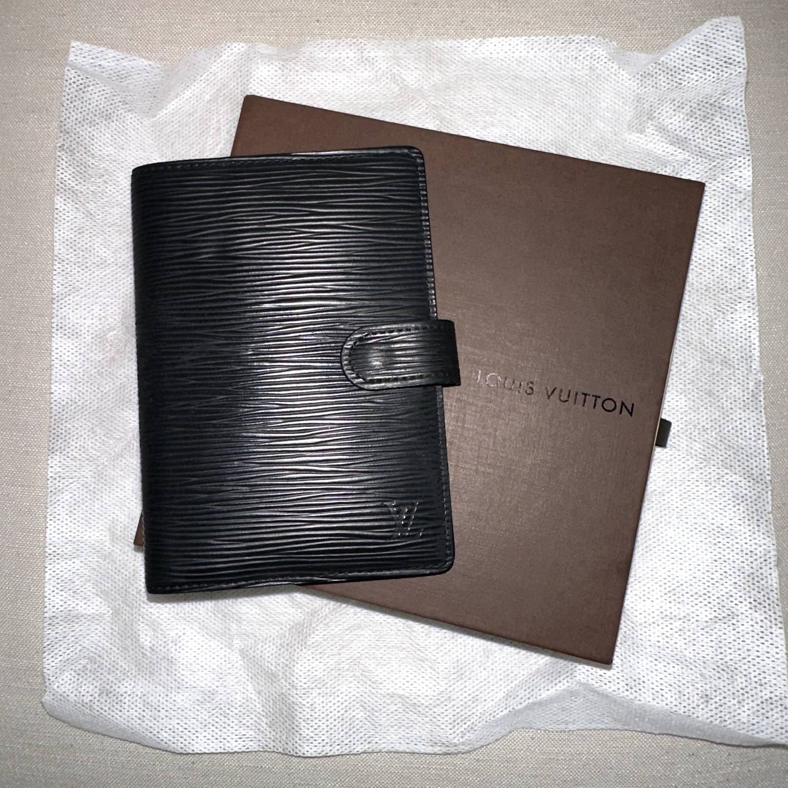 Louis Vuitton Epi Leather Small Ring Agenda Cover