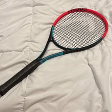 tennis racquet