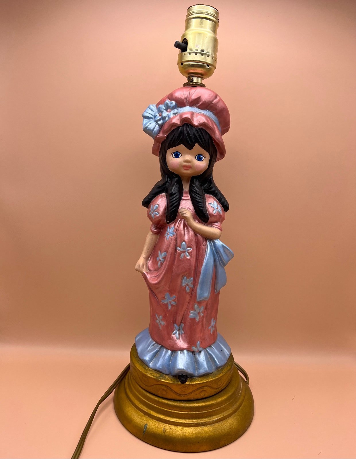 Vintage Handmade 70s Prairie Doll Pink Bonnet Girl Porcelain Table Lamp 16” Tall