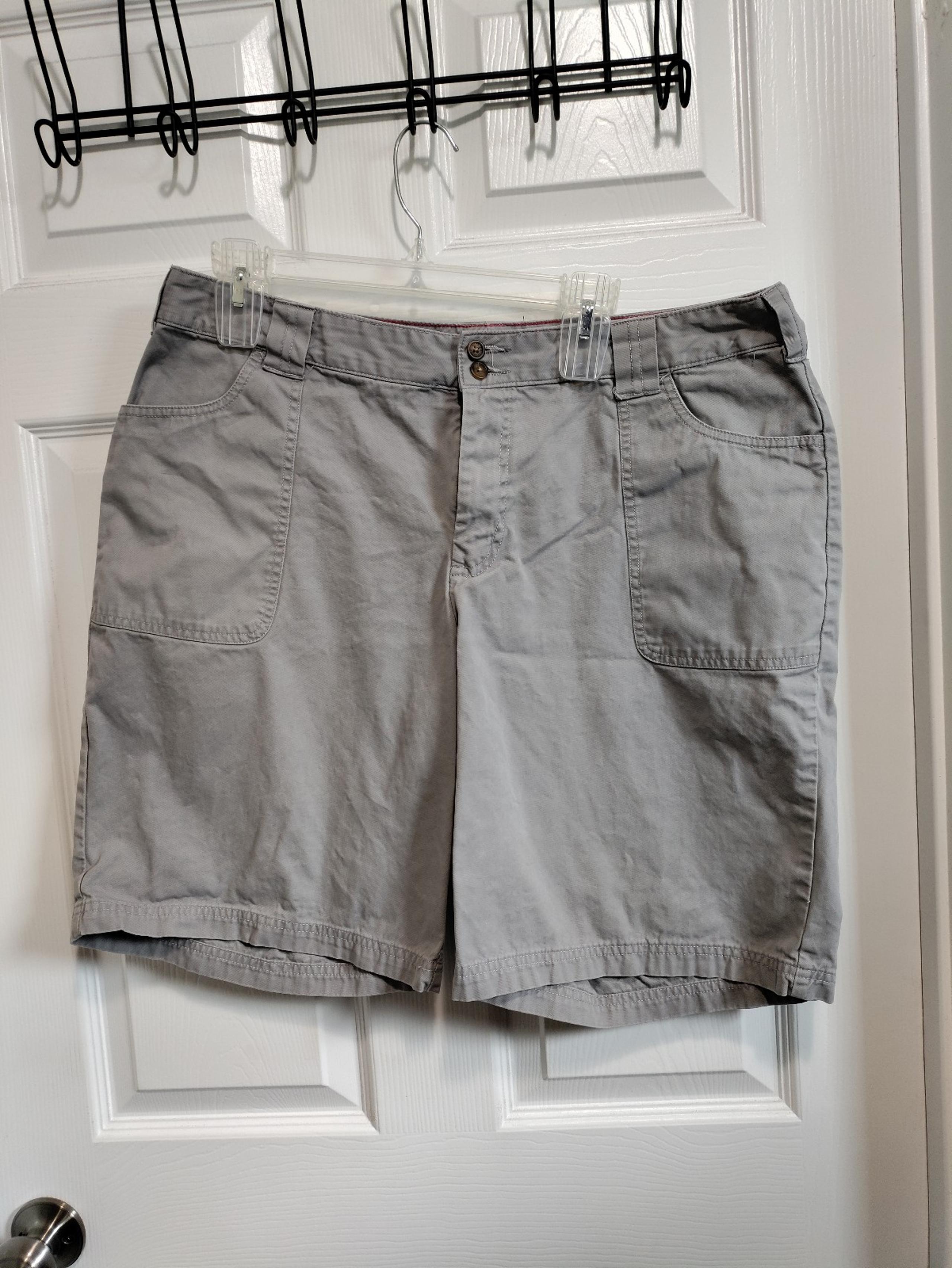 Dickies women's grey shorts