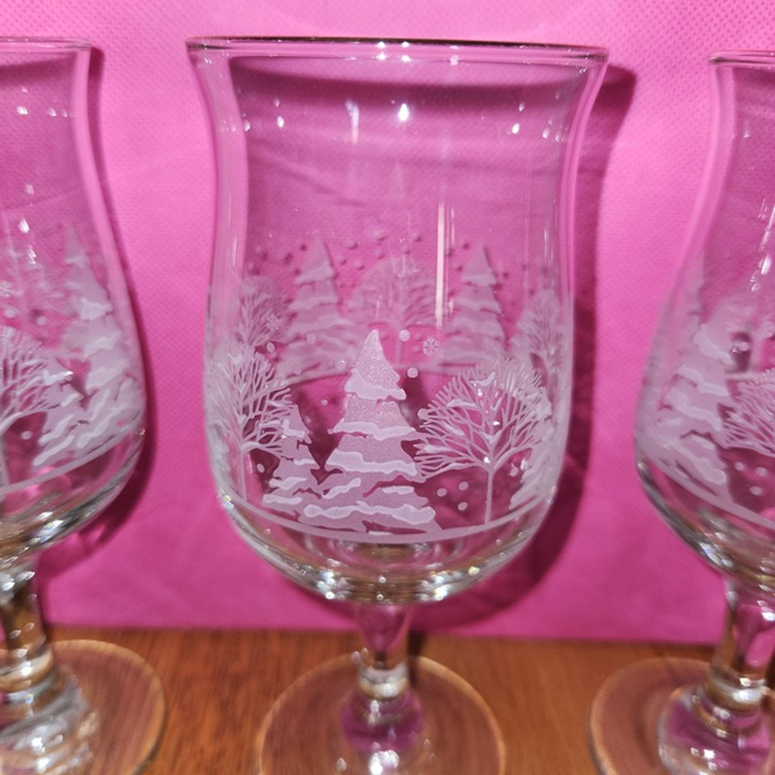 Libbey Winter Scene set of 4 8" Tall Egg Nog Glasses Excellent Used Condition