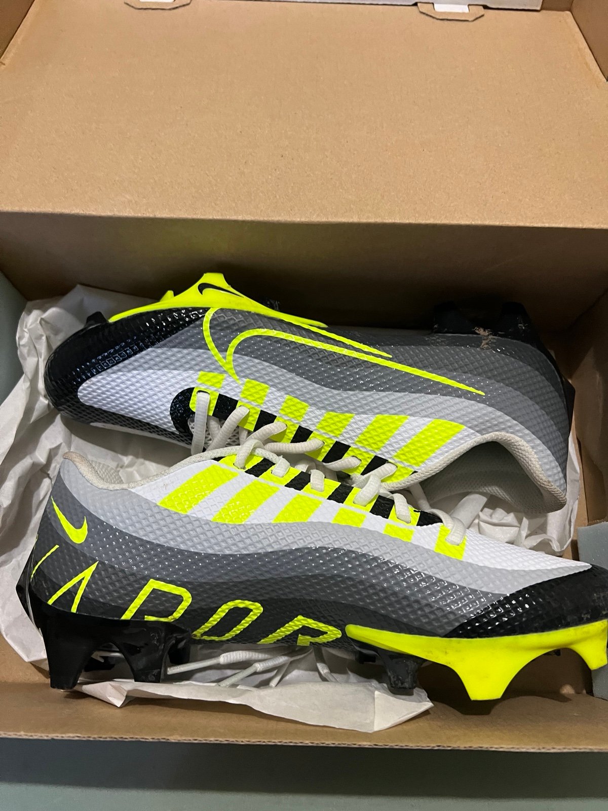 Nike youth 7