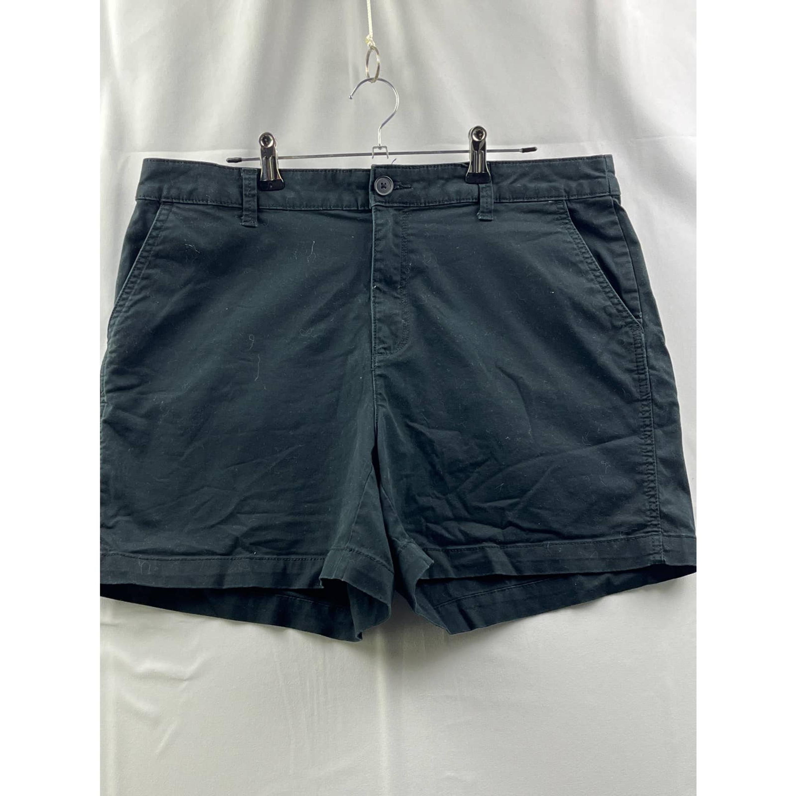 A New Day Womens Chino Shorts Size 12 Black Flat Front Slash Pockets Activewear