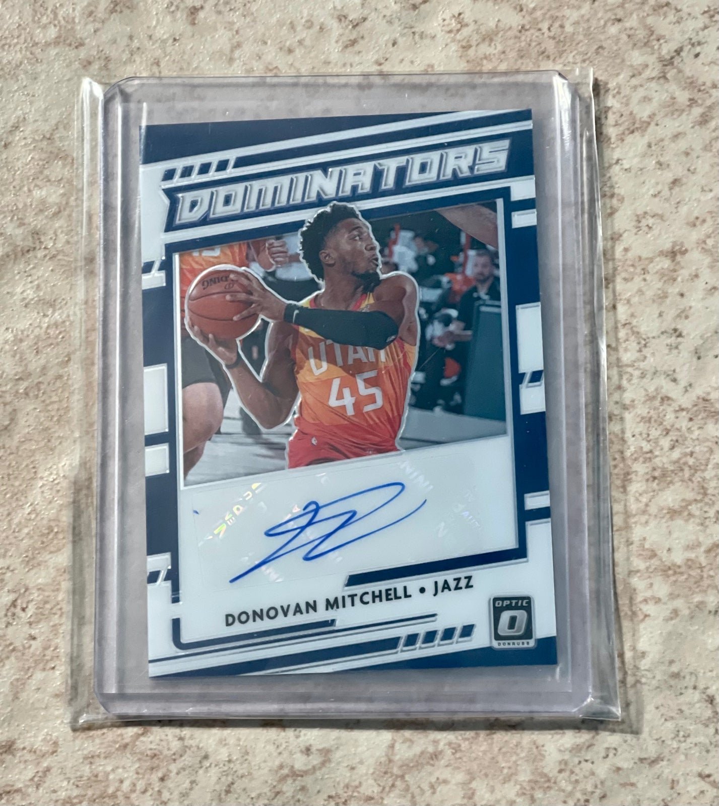 2020-21 Panini Donruss Optic Basketball Donovan Mitchell Dominators Auto /49